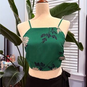 Tie back floral green crop top